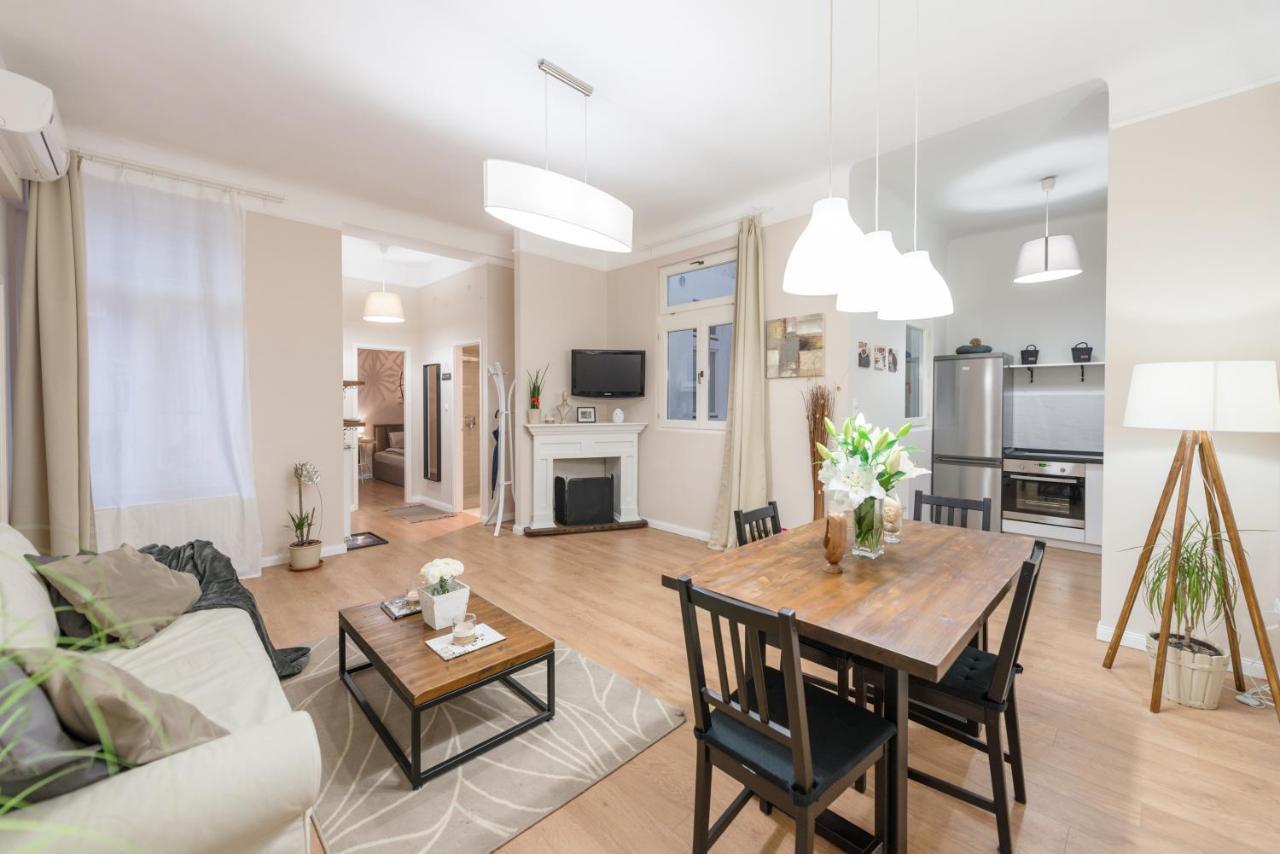 Downtown Heart 3 Bdr, 2 Bath, A/C Apartamento Budapeste Exterior foto