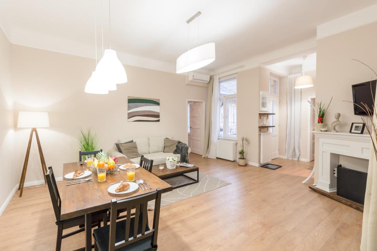 Downtown Heart 3 Bdr, 2 Bath, A/C Apartamento Budapeste Exterior foto